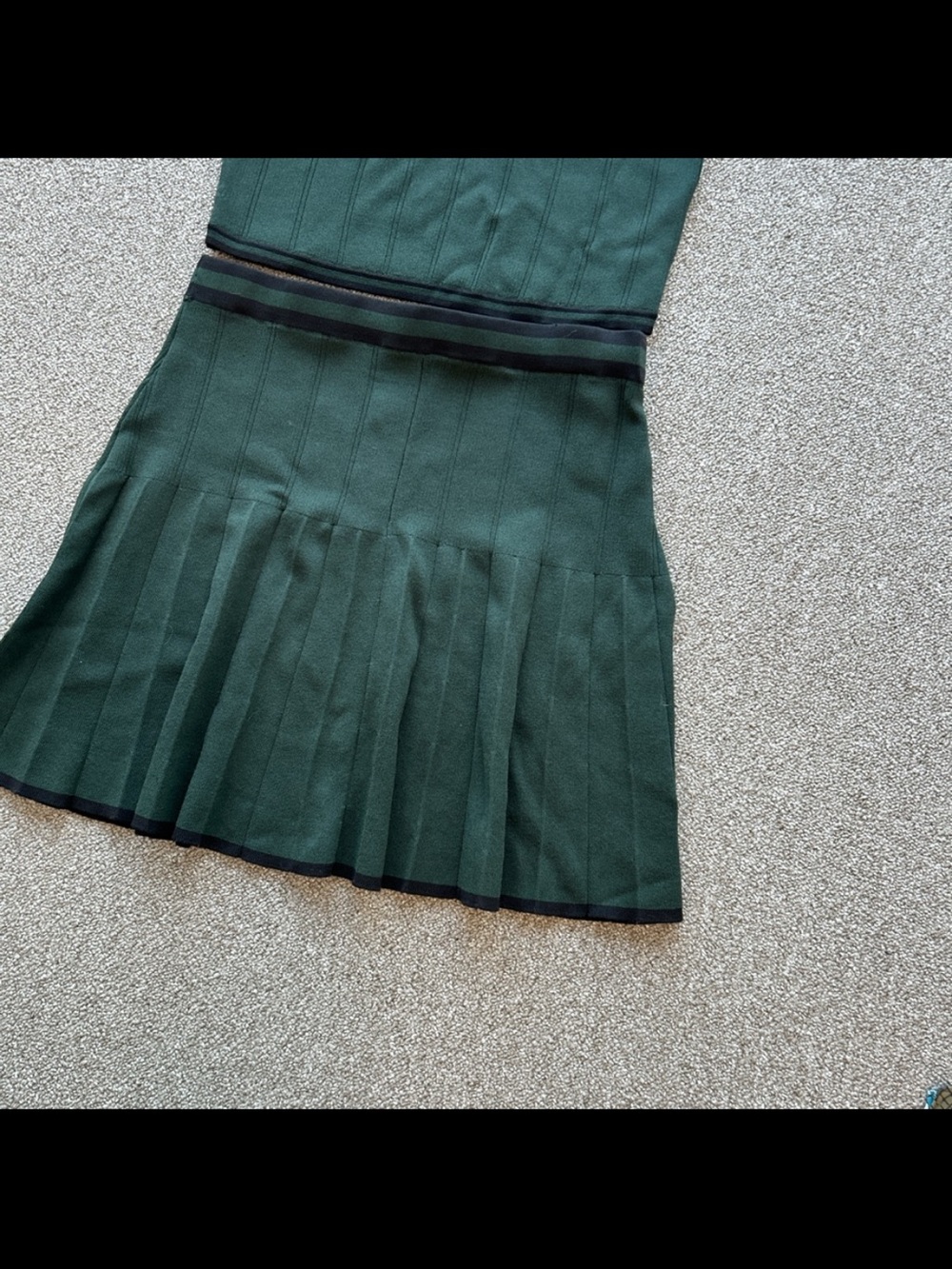 House of Harlow 1960 green knit set size M - Picture 2 of 4